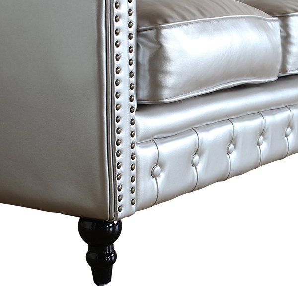 シルバーPUレザーコンパクトチェスターフィールドラウンジ3シーター