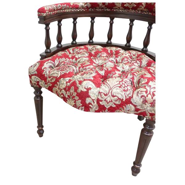 クラシックレッドファブリックチェスターフィールドキャプテンチェア