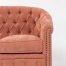サーモンピンクファブリックコンパクトチェスターフィールドラウンジ3シーターソファ　VINCENT